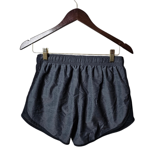 Nike Dri-FIT Running Shorts - Performance and Comfort for Your Workout - Picture 5 of 5